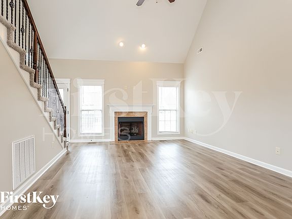 2nd image of 3104 Twelve Oaks Blvd