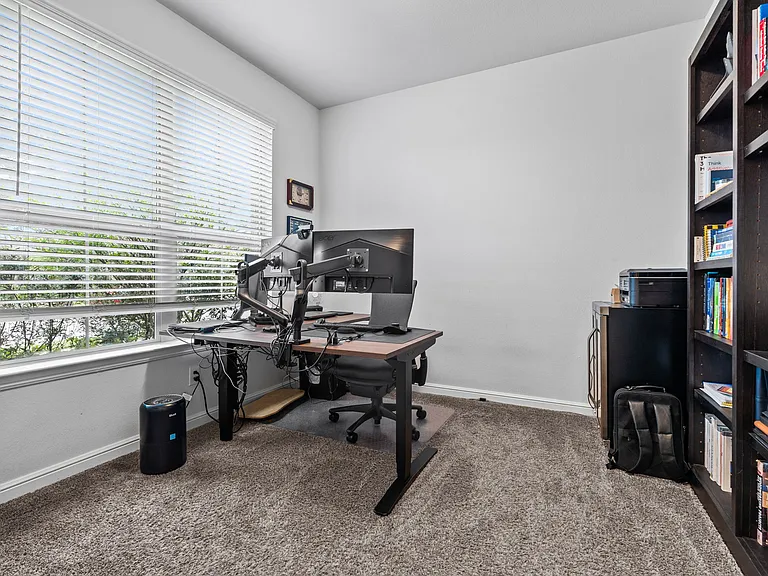 9108 Golden Hollow Ln — Photo 6