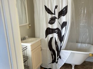 68 Cottage St #2, Easthampton, MA 01027