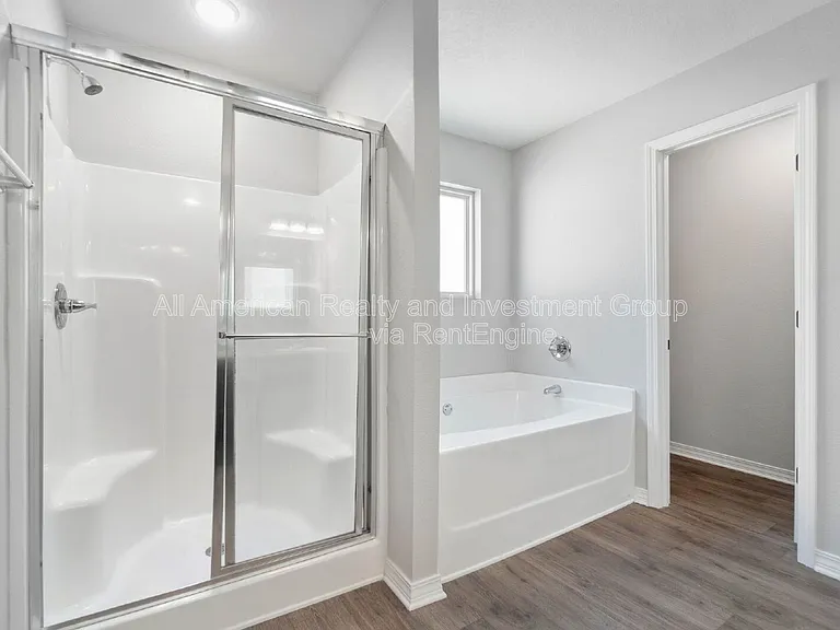 2432 Frontera St — Photo 17