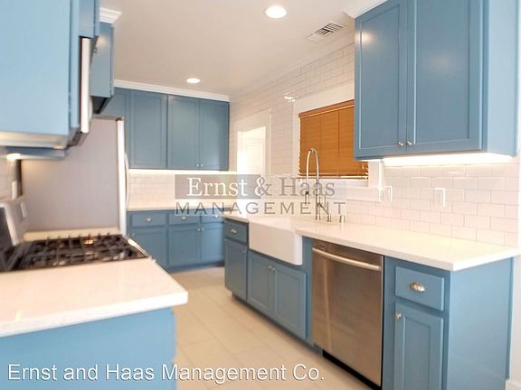 5th image of 810 Molino Ave