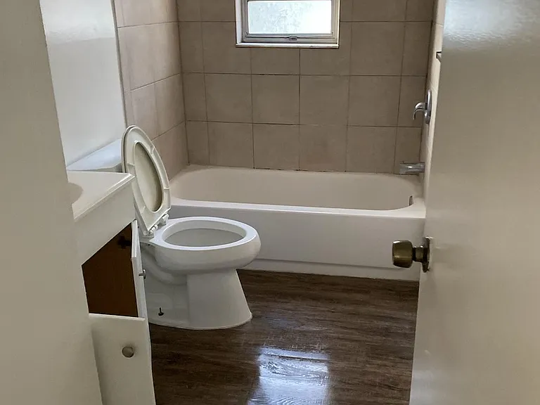3571 Applewood Ter N #F — Photo 8
