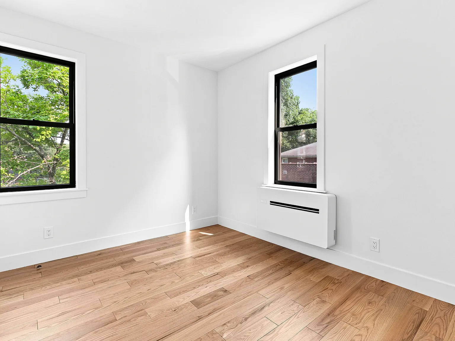 5930 Spencer Avenue — Photo 4