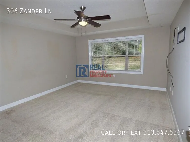306 Zander Ln — Photo 14