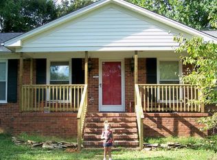 5803 Barbell Cir, Mc Leansville, NC 27301