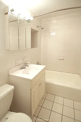 Rented by City Connections Realty | media 40