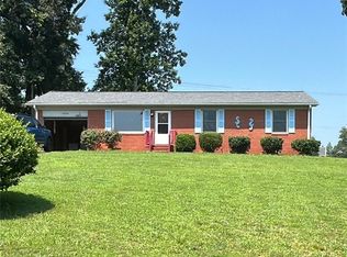 2232 Wimbsley Dr, Elon, NC 27244
