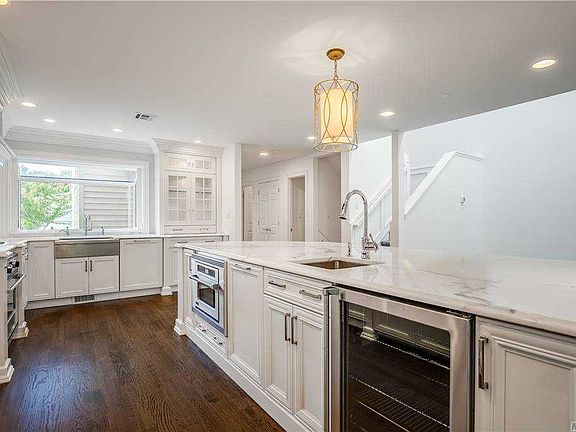 5th image of 45 Pheasant Ln