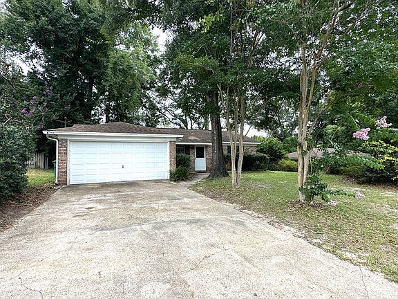 2nd image of 4667 Autumn Woods Way