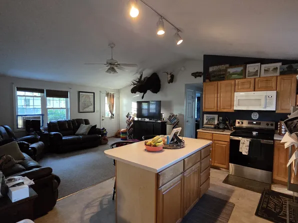 131 Main St #1, Windham, ME 04062