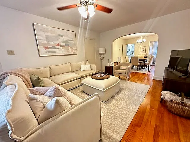 7447 Saint Charles Ave — Photo 2