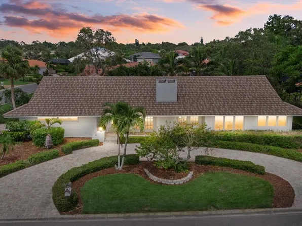 322 Yacht Harbor Dr, Osprey, FL 34229