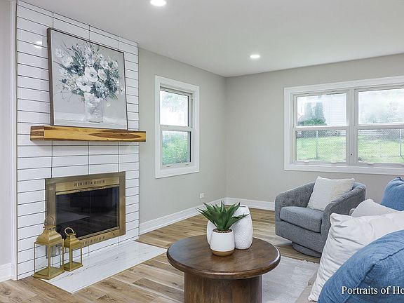 5th image of 138 Aspen Dr