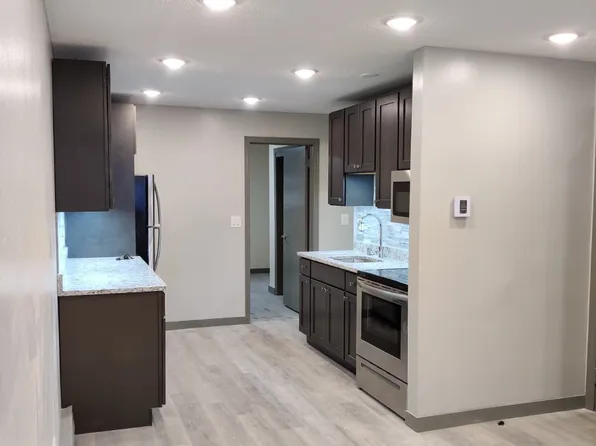 155 River St Unit B5, West Springfield, MA 01089