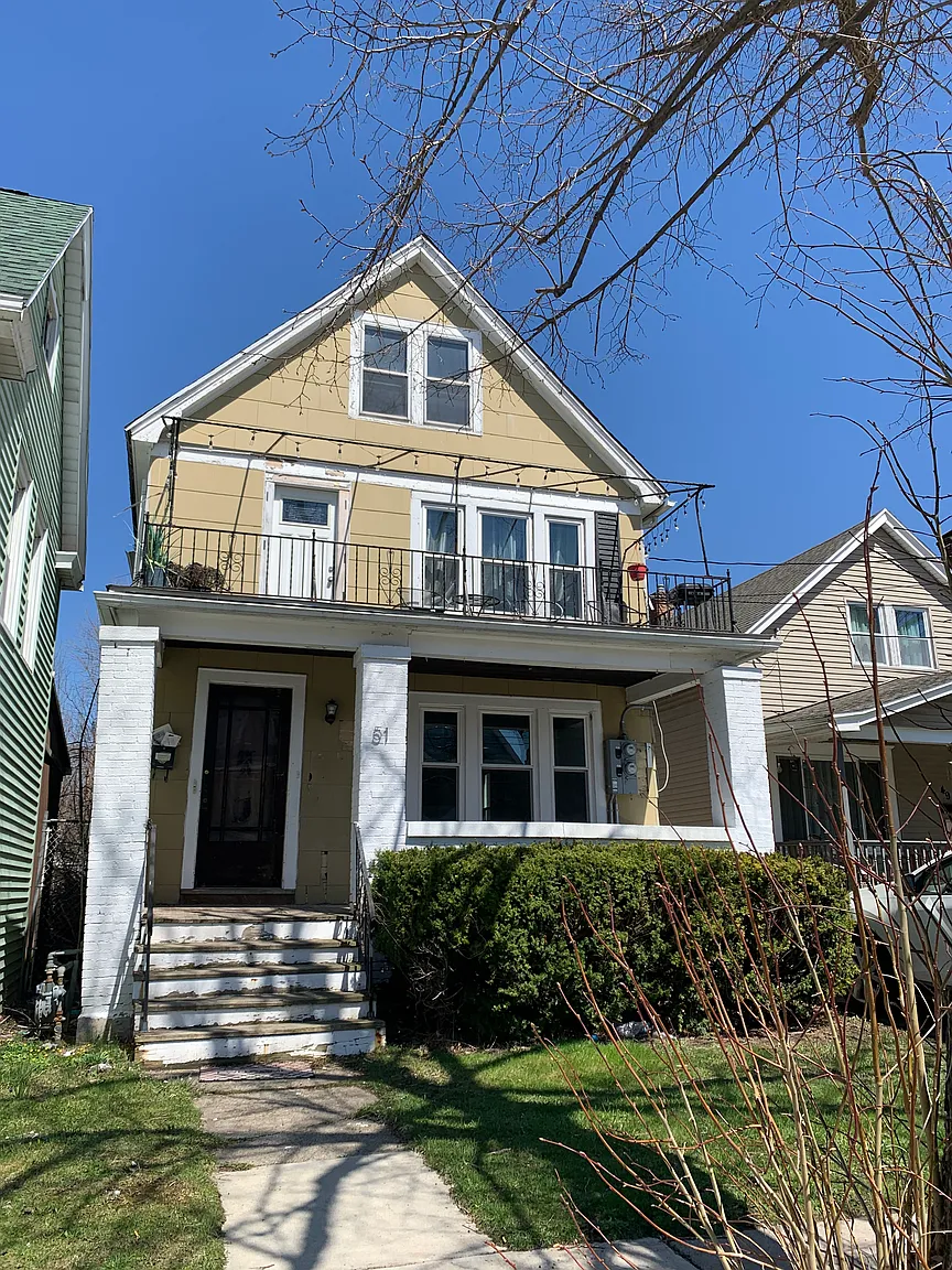 51 Ullman St photo 1