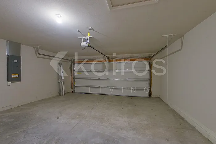 855 Cervantes St E — Photo 17