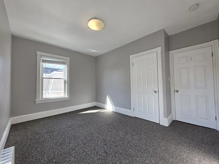 61 Magnolia St 2ndflr 2b/1b Updated! 1catok Laundry! Prkg Storage! — Photo 9