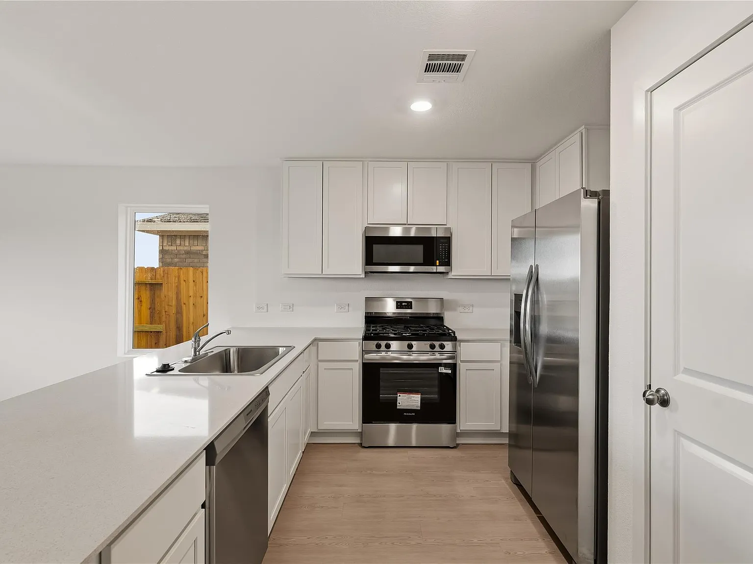 1427 Parks Edge Lane - 1 — Photo 3