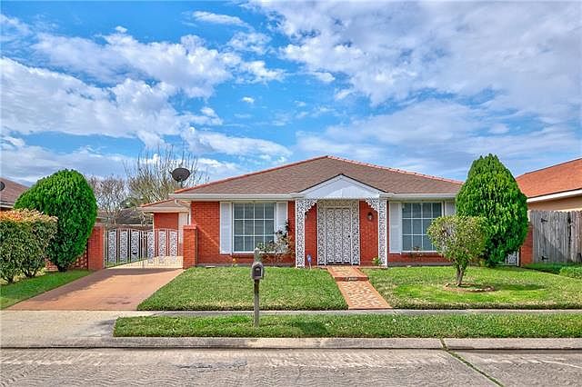 1st image of 7800 Ligustrum Dr
