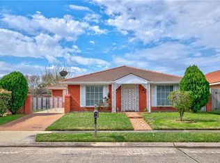 7800 Ligustrum Dr, New Orleans, LA 70126