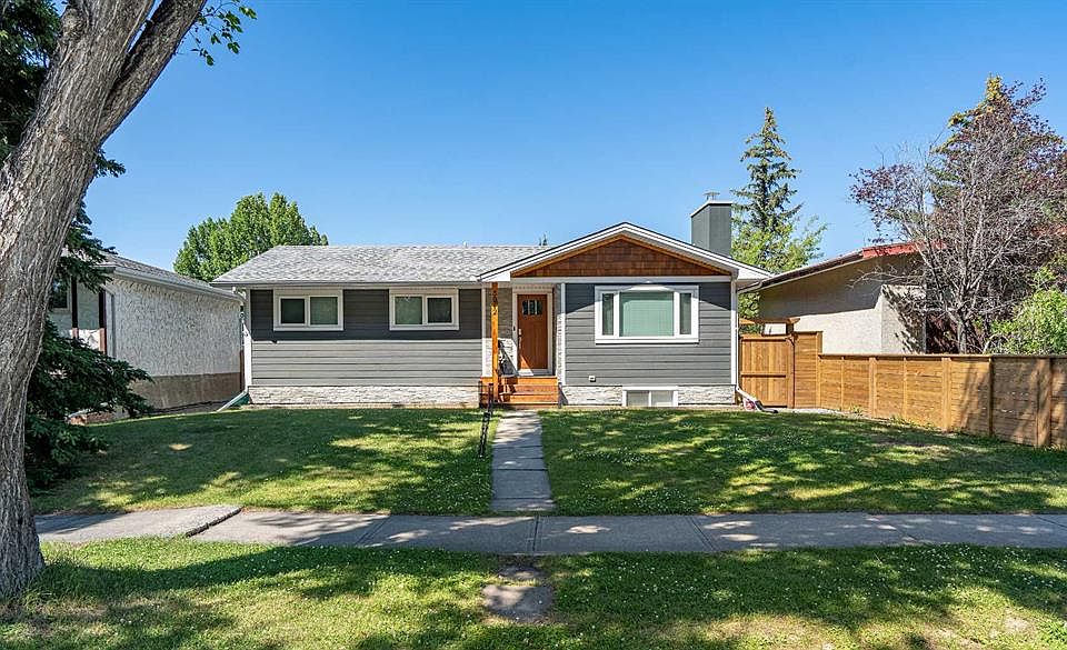 1st image of 3912 S 40th Ave NW
