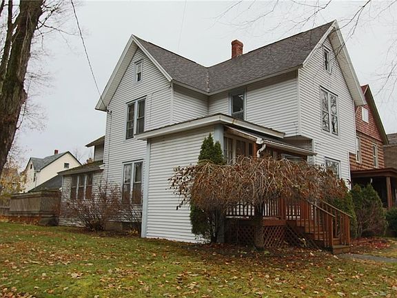 3rd image of 325 Price St