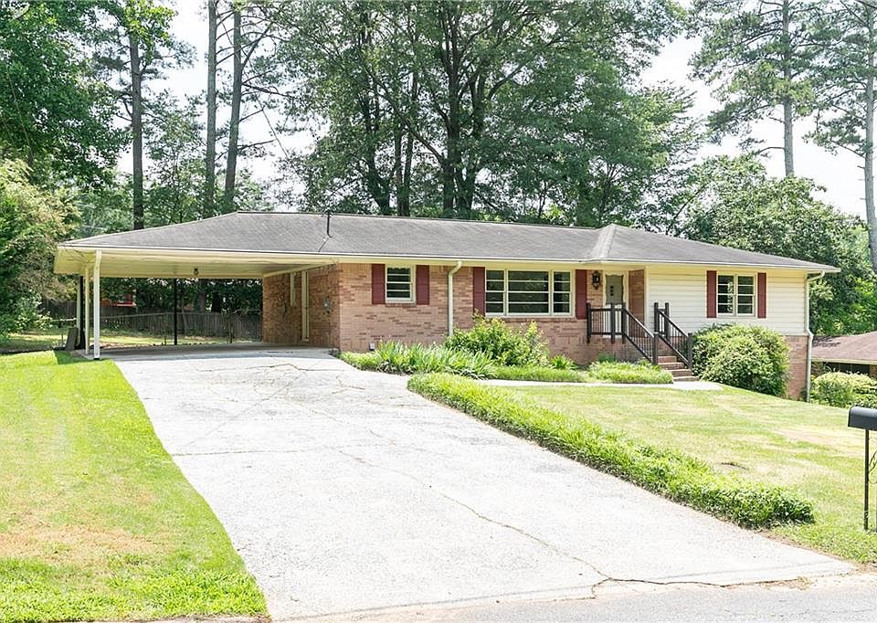 1st image of 2614 Princess Ln SE