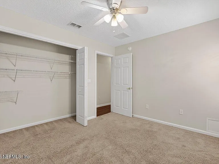 1634 Majestic View Ln — Photo 35