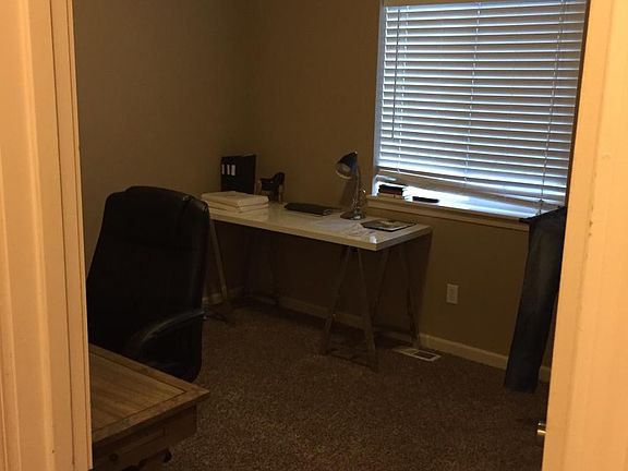 upstairs-guest bedroom