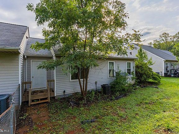 3rd image of 11298 Dolly Ct