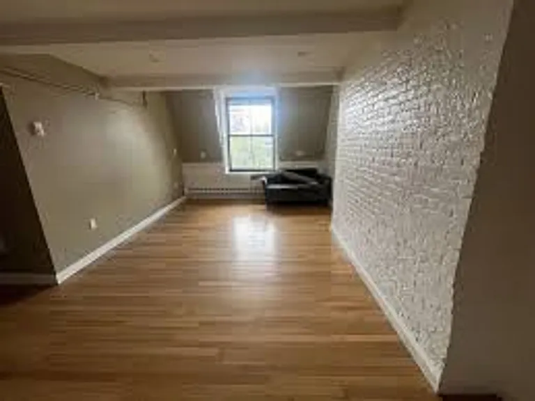 111 Beacon St #F2 — Photo 9