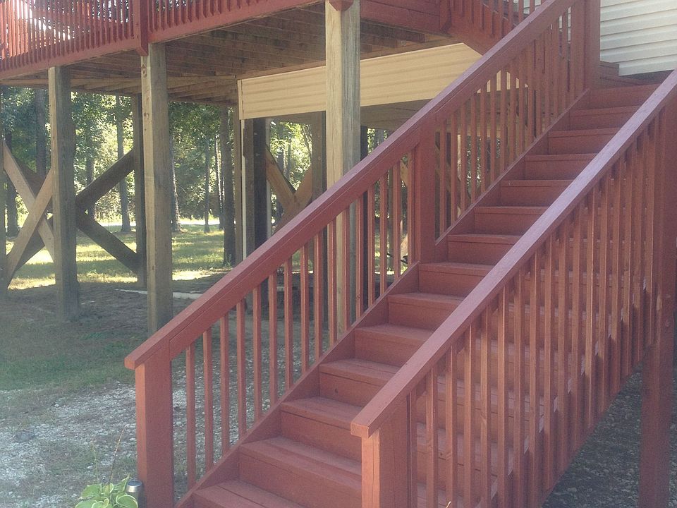 Front Steps View