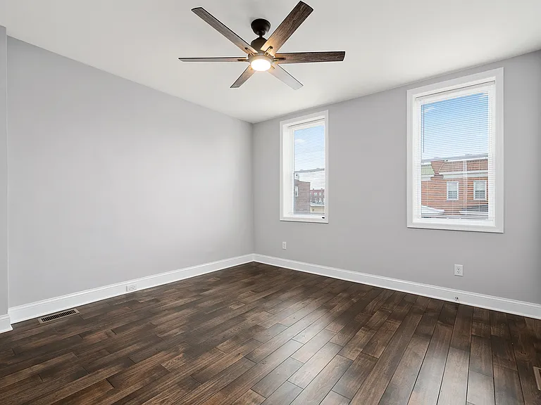 523 Rappolla St — Photo 8