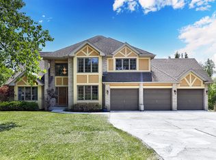 3307 E Forestview Trl, Crete, IL 60417