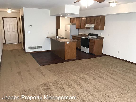 4th image of 4808 Meadow Lark Ln APT B