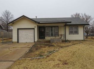 6636 N Randall Dr, Wichita, KS 67219