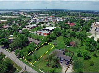 1313 N Meyer Ave, Seabrook, TX 77586