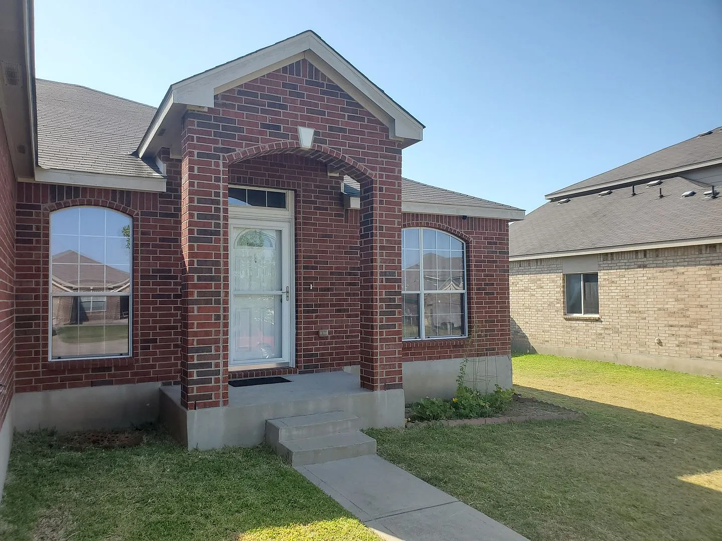 4-Bedroom House for Rent in Killeen — Photo 2