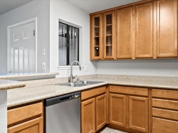 3715 Tallyho Dr APT 6, Sacramento, CA 95826