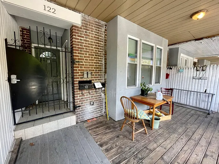 120 S 46th St #2B — Photo 32