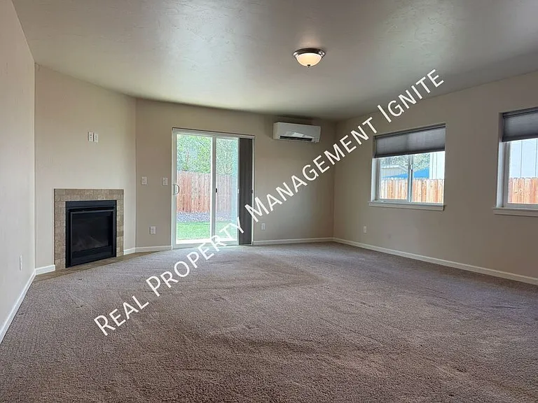 64625 Wood Ave — Photo 5