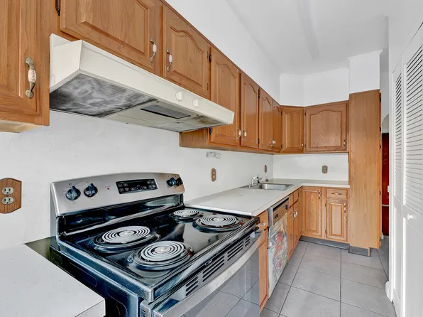 2065 East 38th Street image 8 of 26