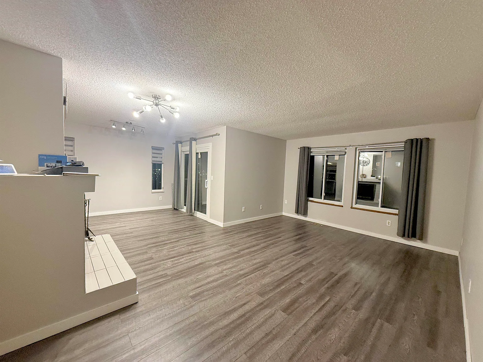 3 bed, 1280 sqft, $2,900 — Photo 3
