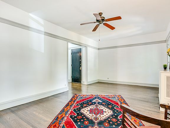 4th image of 5647 S Blackstone Ave #2