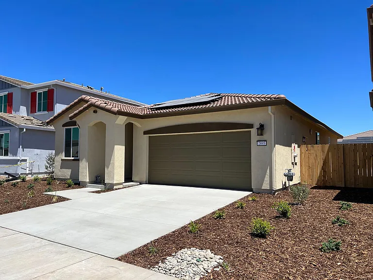 2895 Diablo View Dr — Photo 2