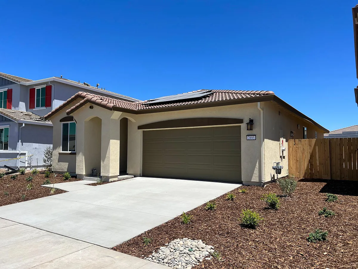 Building Photo - 2895 Diablo View Dr
