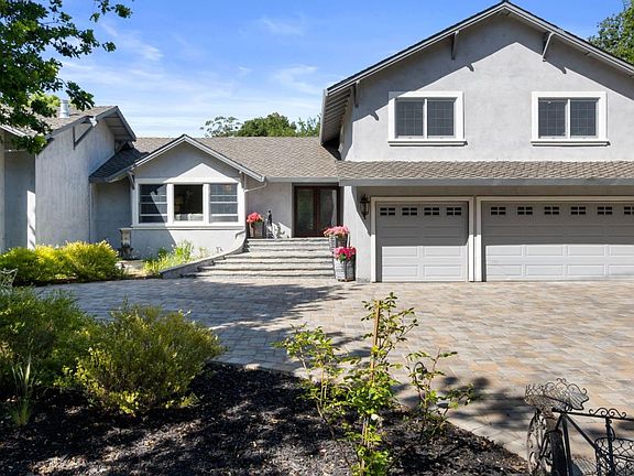 3rd image of 15196 Yvonne Dr