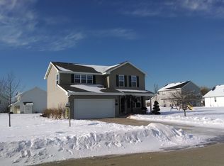 N8969 Lilac Rd, MENASHA, WI 54952