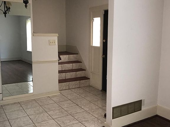 2nd image of 5455 Ruskin Ave