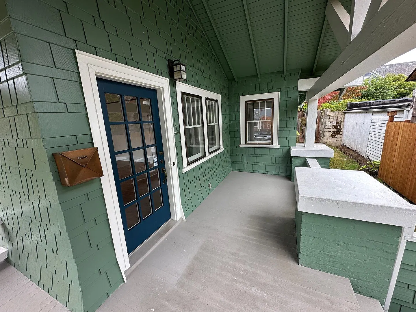 2414 N Lawrence St — Photo 3